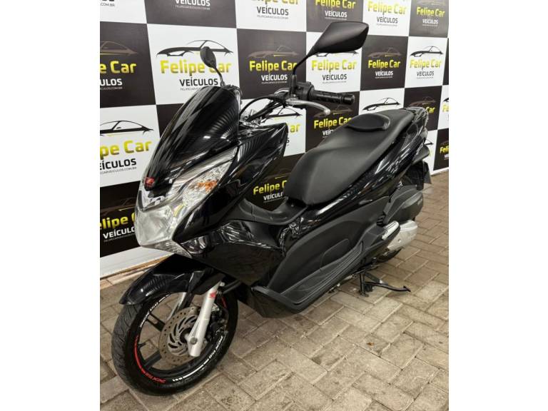 HONDA - PCX - 2015/2015 - Preta - R$ 12.900,00