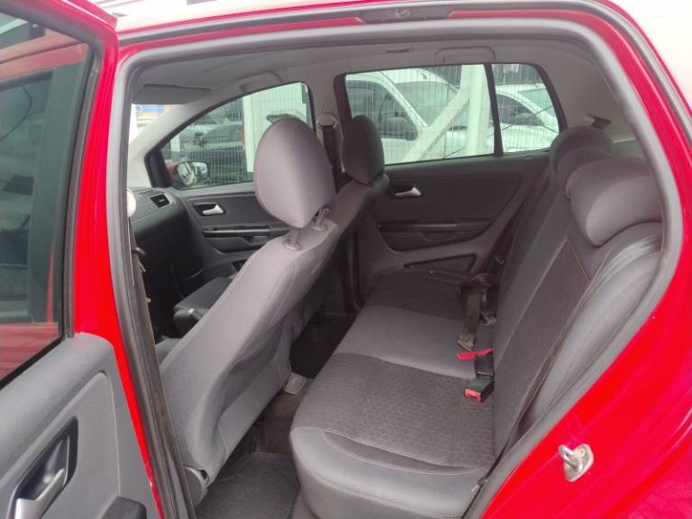 VOLKSWAGEN - CROSSFOX - 2013/2013 - Vermelha - R$ 43.900,00