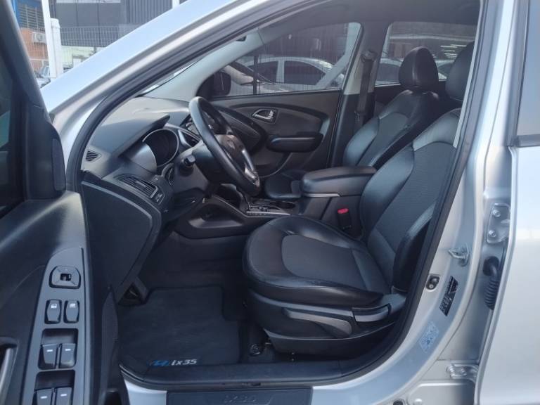 HYUNDAI - IX35 - 2011/2011 - Prata - R$ 61.900,00