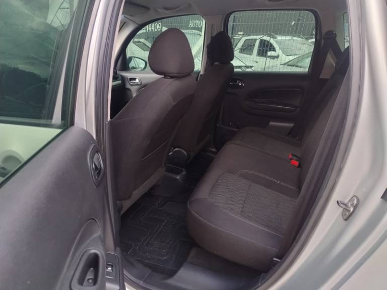 CITROËN - AIRCROSS - 2013/2013 - Cinza - R$ 35.900,00
