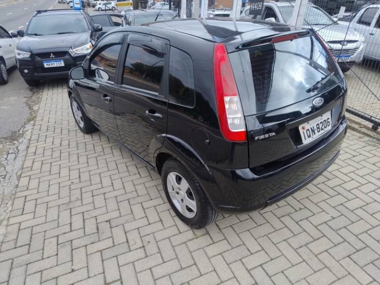 FORD - FIESTA - 2010/2010 - Preta - R$ 27.900,00