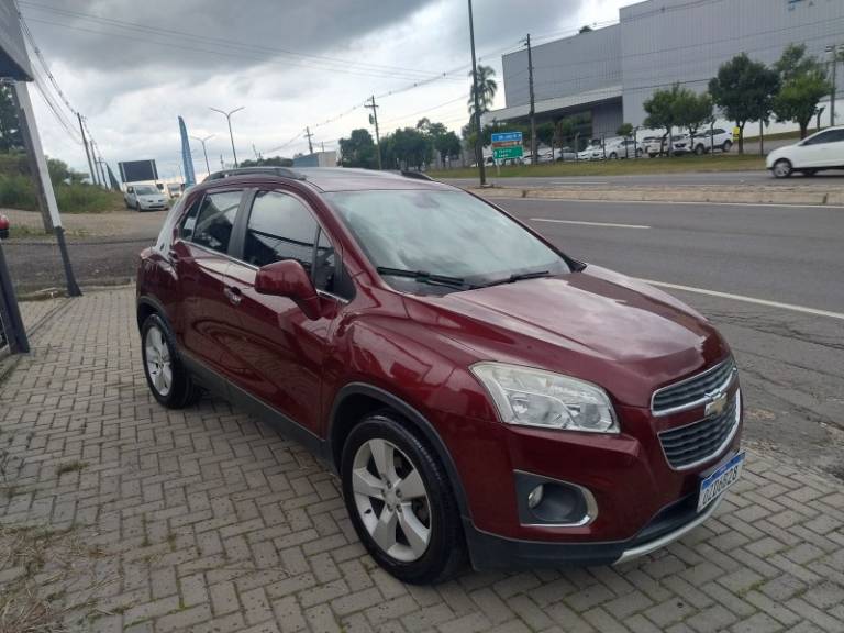 CHEVROLET - TRACKER - 2015/2015 - Vermelha - R$ 68.900,00