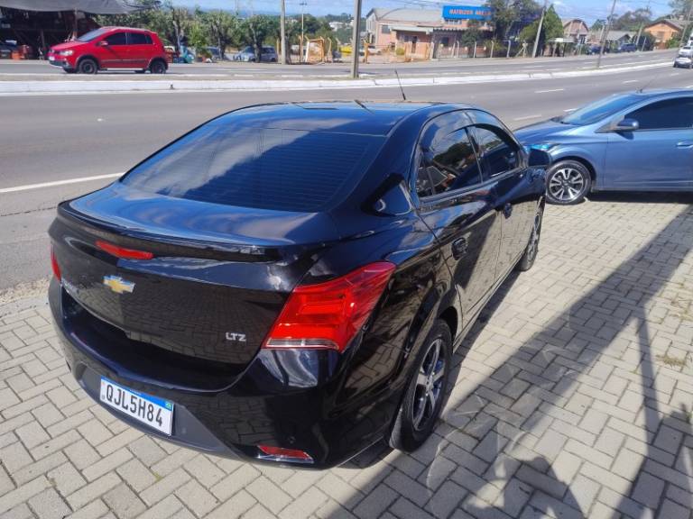 CHEVROLET - PRISMA - 2019/2019 - Preta - R$ 64.900,00