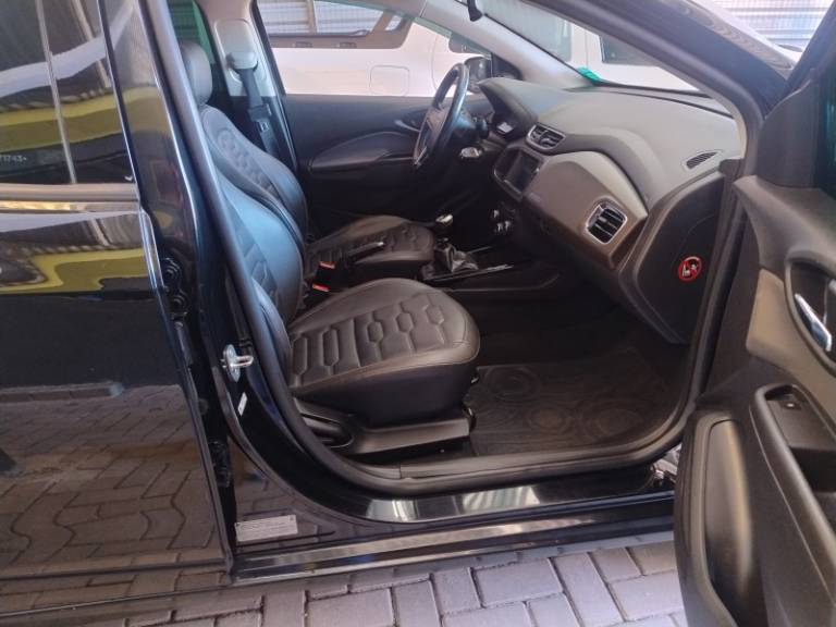 CHEVROLET - PRISMA - 2019/2019 - Preta - R$ 64.900,00
