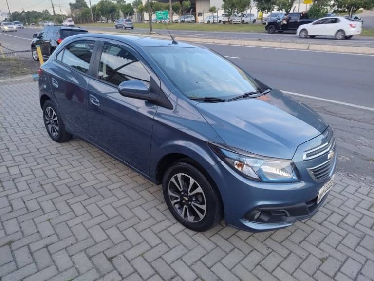 CHEVROLET - ONIX - 2015/2015 - Azul - R$ 55.900,00