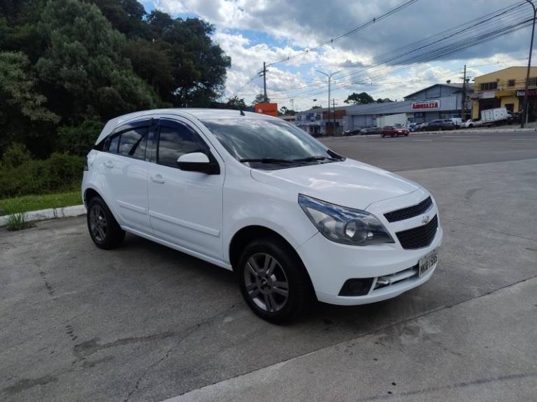 CHEVROLET - AGILE - 2013/2013 - Branca - R$ 37.900,00
