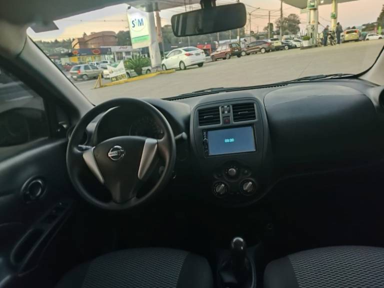 NISSAN - VERSA - 2021/2021 - Branca - R$ 54.900,00