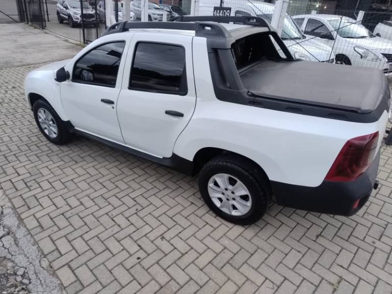 RENAULT - DUSTER OROCH - 2017/2017 - Branca - R$ 67.900,00