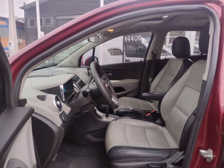 CHEVROLET - TRACKER - 2015/2015 - Vermelha - R$ 68.900,00