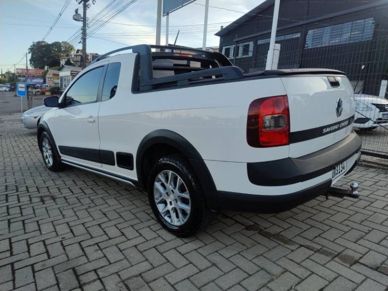 VOLKSWAGEN - SAVEIRO - 2014/2014 - Branca - R$ 61.900,00