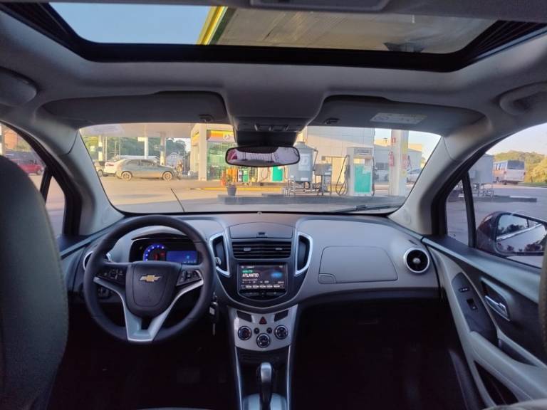 CHEVROLET - TRACKER - 2015/2015 - Vermelha - R$ 68.900,00