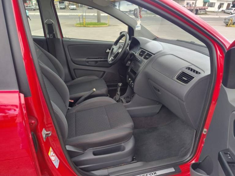 VOLKSWAGEN - CROSSFOX - 2013/2013 - Vermelha - R$ 43.900,00