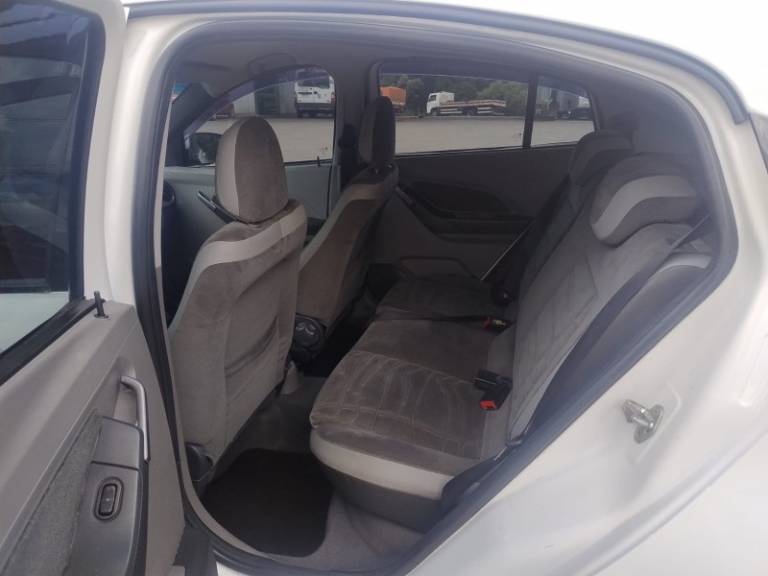 CHEVROLET - AGILE - 2013/2013 - Branca - R$ 37.900,00