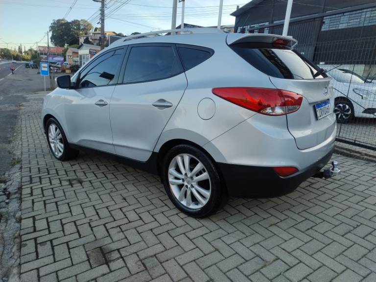HYUNDAI - IX35 - 2011/2011 - Prata - R$ 61.900,00