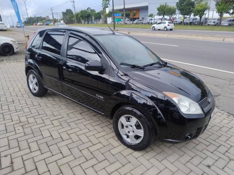 FORD - FIESTA - 2010/2010 - Preta - R$ 27.900,00