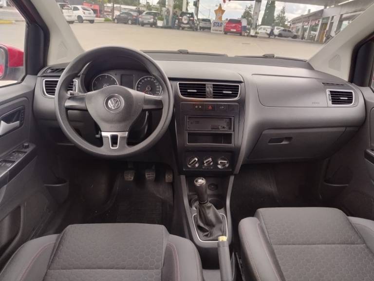 VOLKSWAGEN - CROSSFOX - 2013/2013 - Vermelha - R$ 43.900,00