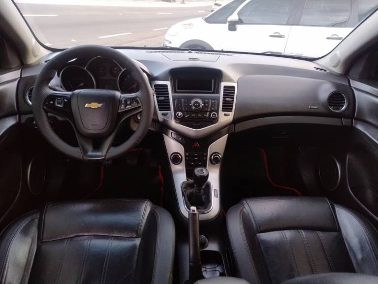 CHEVROLET - CRUZE - 2012/2012 - Cinza - R$ 54.900,00