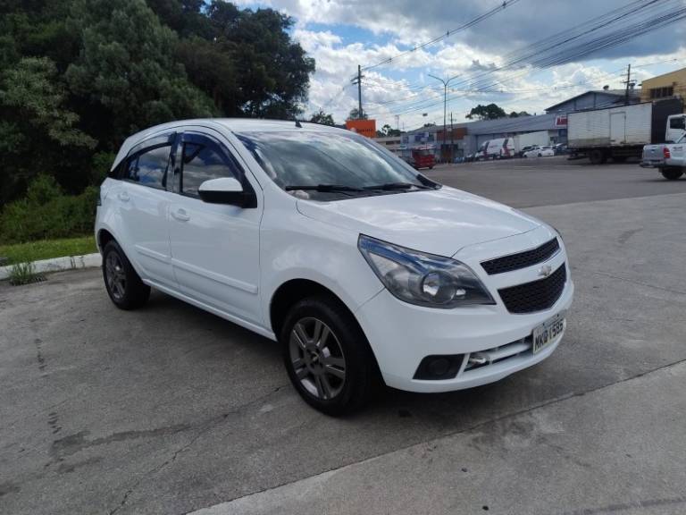CHEVROLET - AGILE - 2013/2013 - Branca - R$ 37.900,00