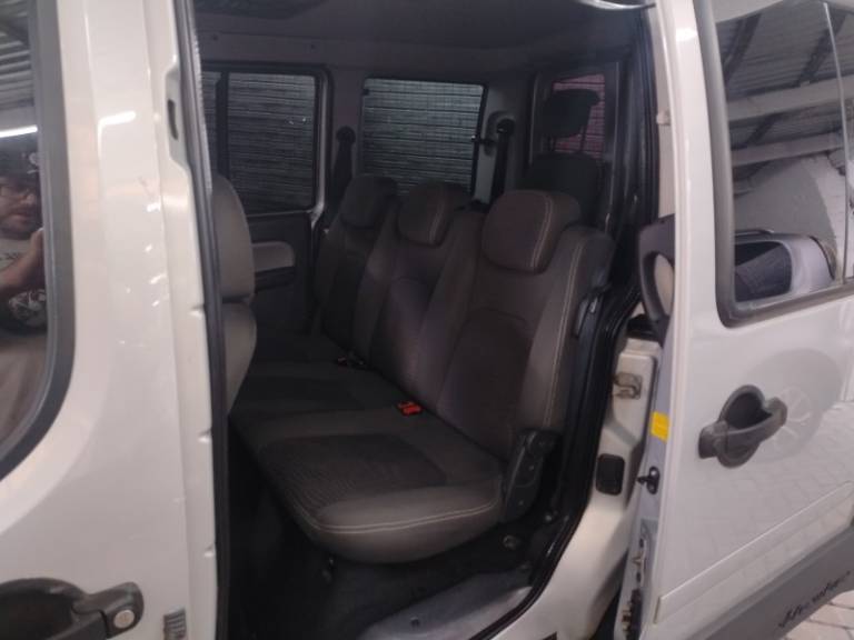 FIAT - DOBLÓ - 2012/2012 - Prata - R$ 44.900,00