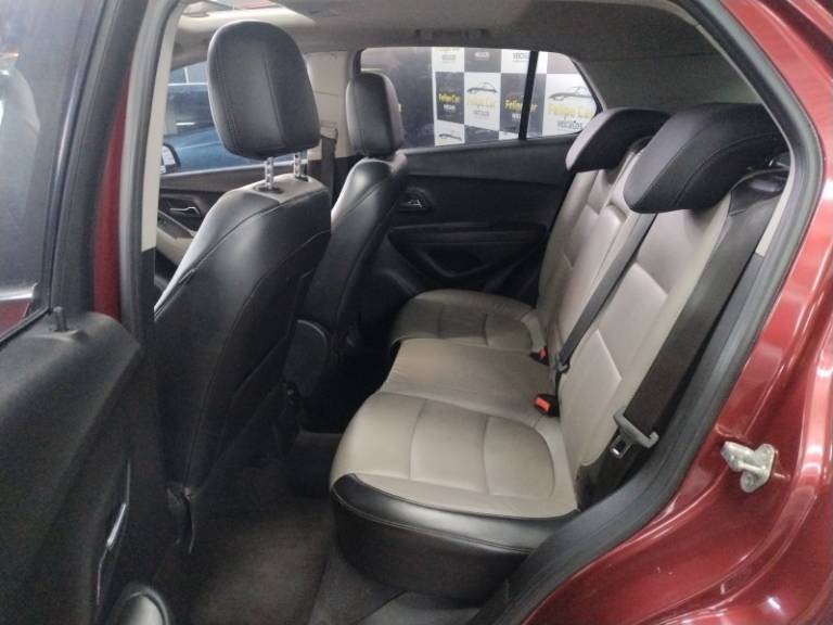 CHEVROLET - TRACKER - 2015/2015 - Vermelha - R$ 68.900,00