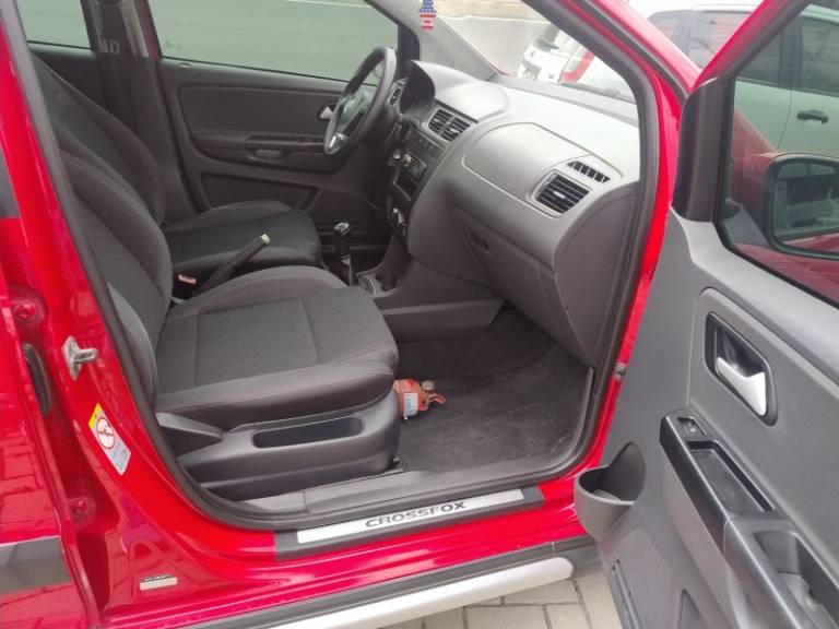 VOLKSWAGEN - CROSSFOX - 2013/2013 - Vermelha - R$ 43.900,00