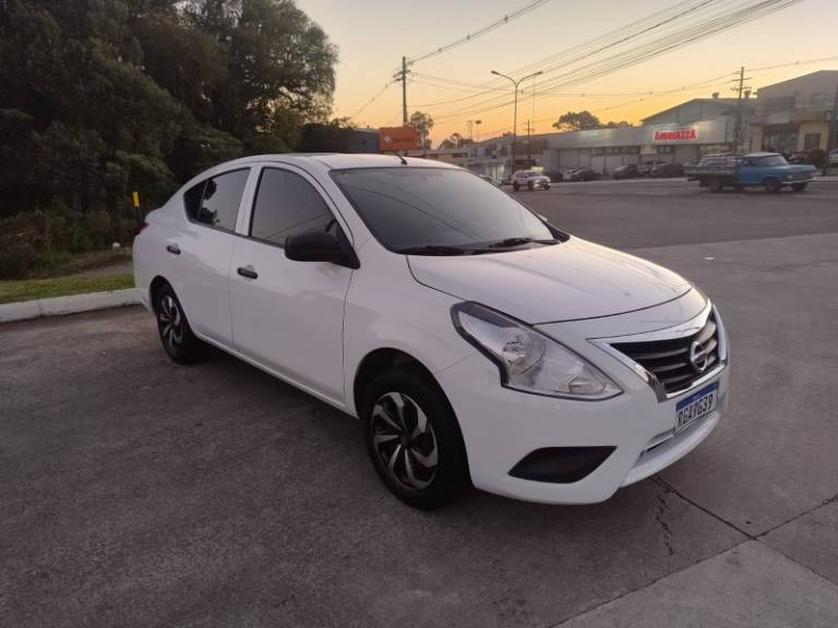 NISSAN - VERSA - 2021/2021 - Branca - R$ 54.900,00