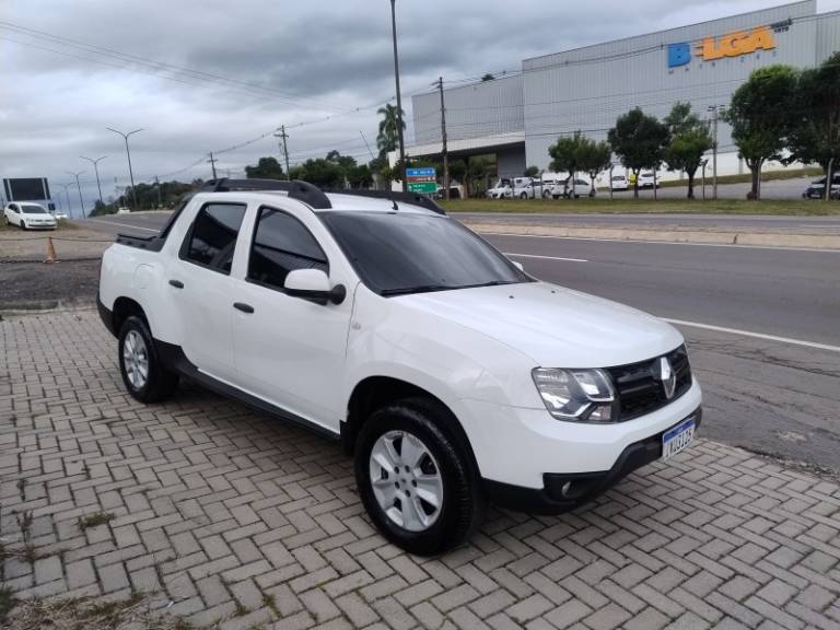 RENAULT - DUSTER OROCH - 2017/2017 - Branca - R$ 67.900,00