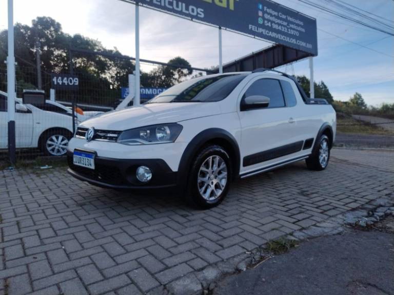 VOLKSWAGEN - SAVEIRO - 2014/2014 - Branca - R$ 61.900,00