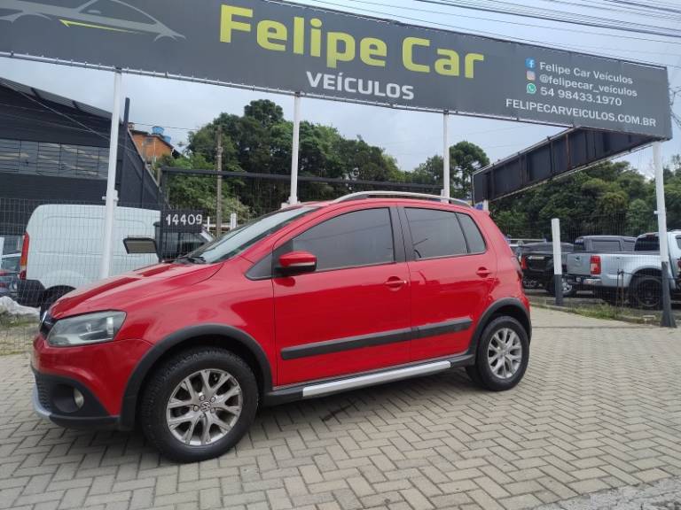 VOLKSWAGEN - CROSSFOX - 2013/2013 - Vermelha - R$ 43.900,00