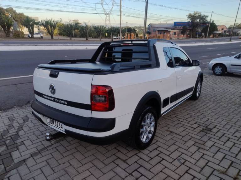 VOLKSWAGEN - SAVEIRO - 2014/2014 - Branca - R$ 61.900,00