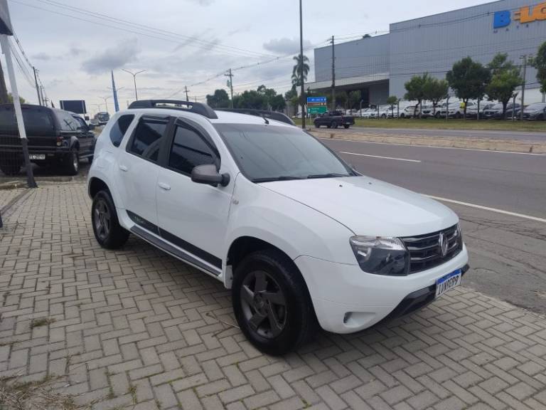 RENAULT - DUSTER - 2015/2015 - Branca - R$ 54.900,00