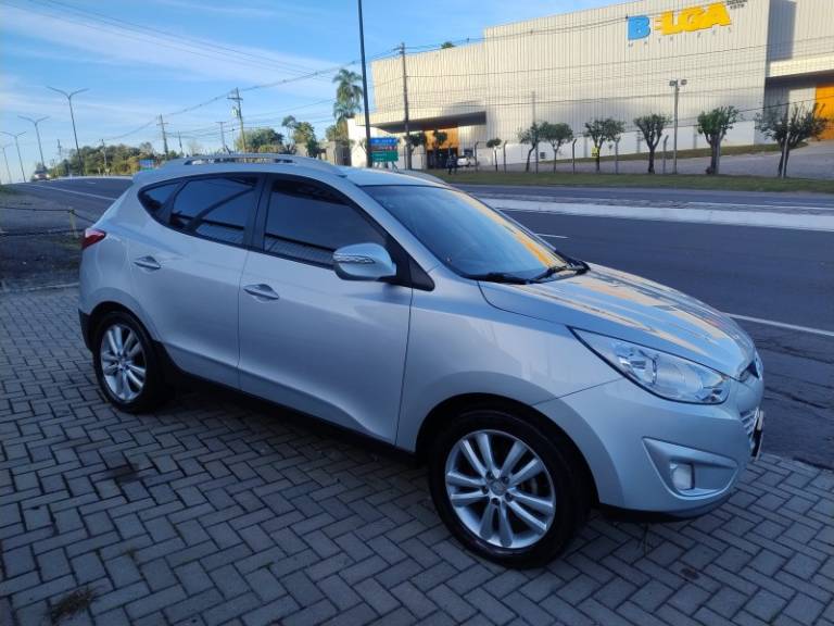 HYUNDAI - IX35 - 2011/2011 - Prata - R$ 61.900,00